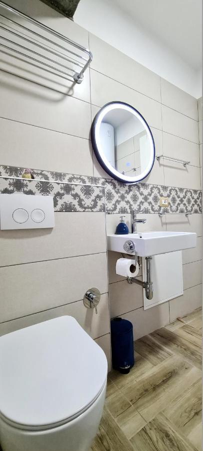 2V1 - Sheshi Willson Apartment Tirana Exterior photo